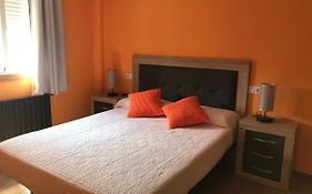 Agradable casa con patio a 100 metros de la playa